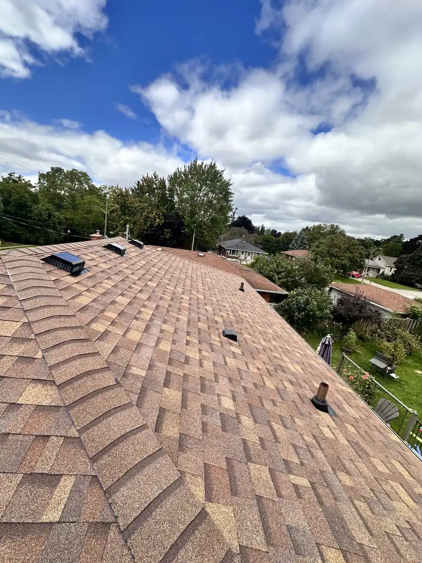 Roofing crew work completed by United Roofers